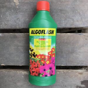 Engrais pour plantes fleuries